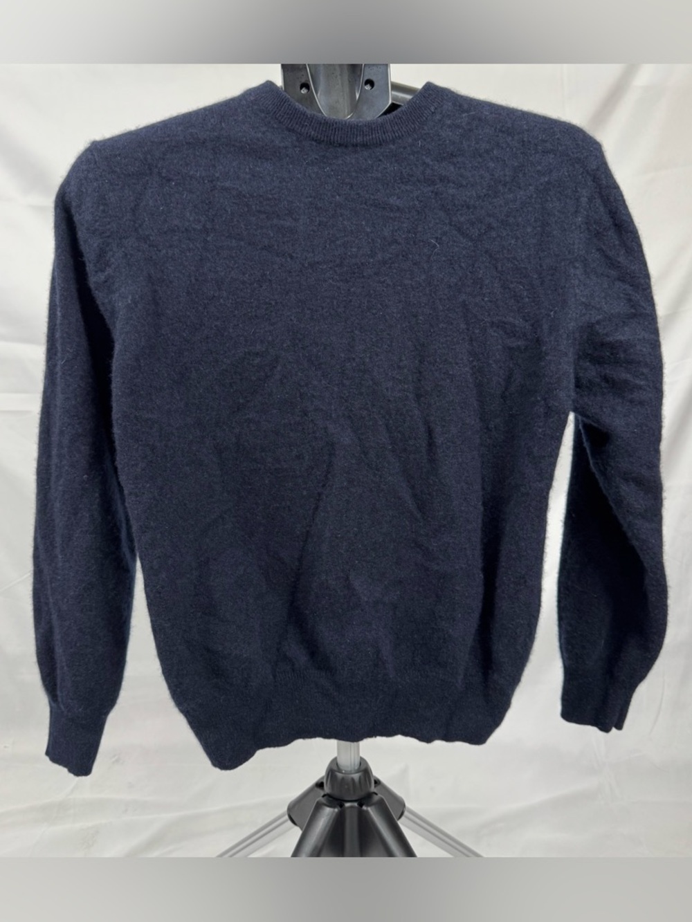 100% Cashmere Sweater Navy Blue Minimalist Crewneck Quiet Luxury Men’s Medium
